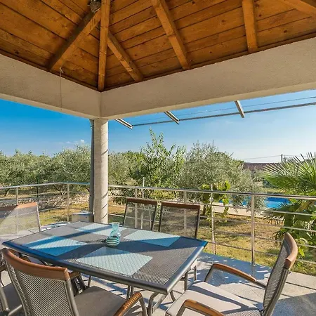 Family Friendly House With A Swimming Pool Zemunik Gornji, Zadar - 27166 Vlasnovic